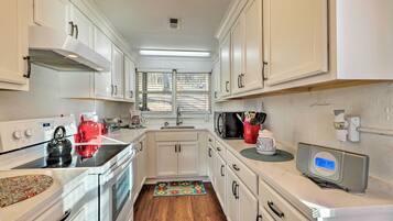 Cottage (3 Bedrooms) | Interior