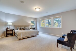 Interior - The Cedars Large Group Getaway in Snohomish (Snohomish)