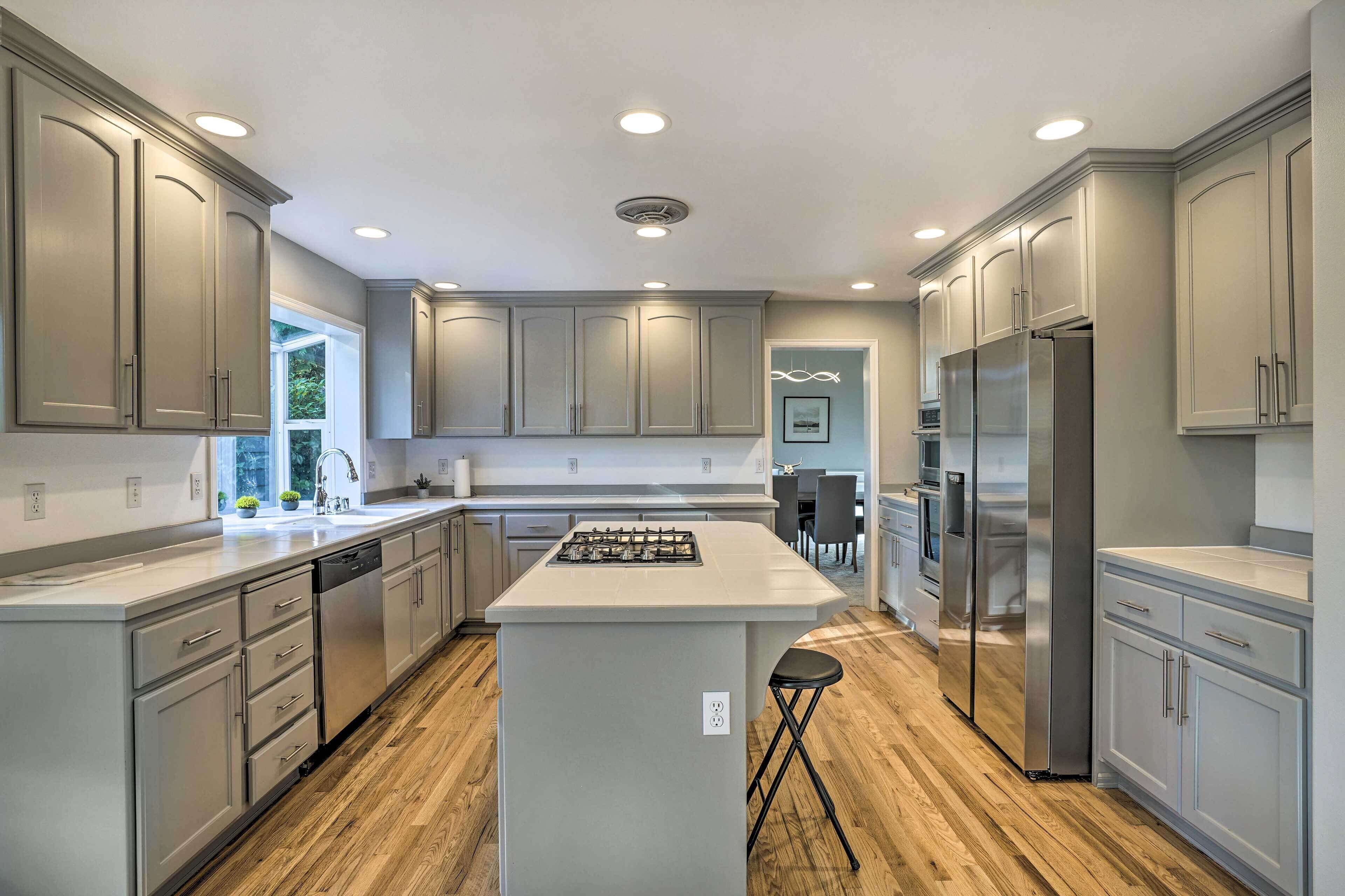 House (5 Bedrooms) | Interior