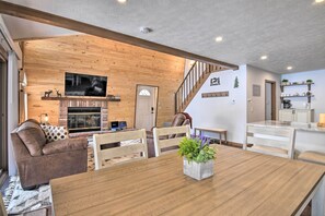 House (3 Bedrooms) | Interior - Tobyhanna Cabin w/ Deck, Community Pool & Golf! (Tobyhanna)