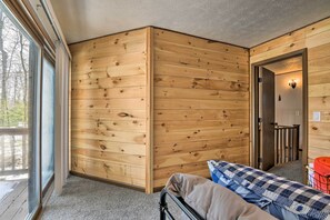 Interior - Tobyhanna Cabin w/ Deck, Community Pool & Golf! (Tobyhanna)