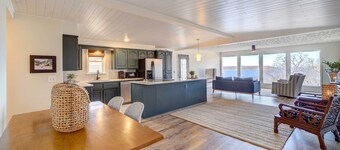 로커스트 그로브의 허드슨 호수 집, 파티오 있음