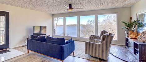 House (3 Bedrooms) | Front of property