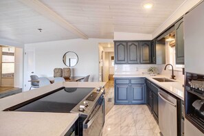 Casa (2 Bedrooms) | Interior