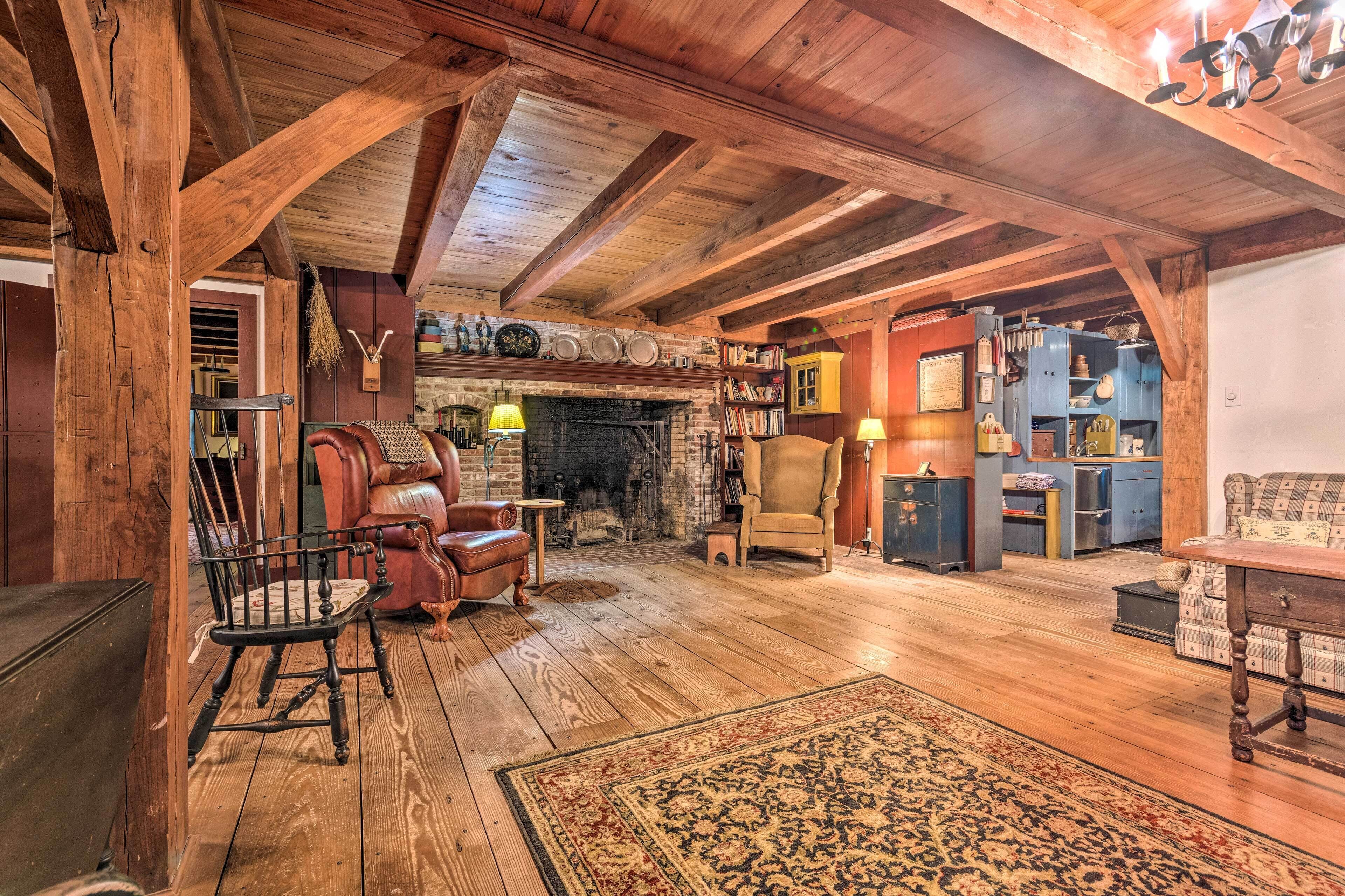 House (5 Bedrooms) | Interior