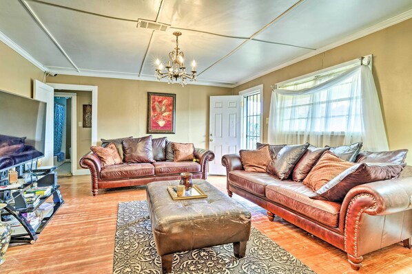 House (3 Bedrooms) | Interior - Oxford Home on Private Land < 7 Mi to Dtwn! (Oxford)
