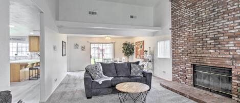 บริเวณนั่งเล่น