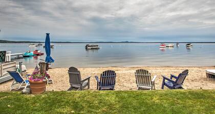Sebago Lake Cottage w/ Patio + Beach Access!