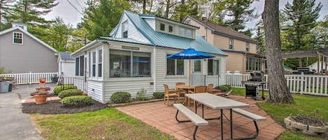 Cottage (2 Bedrooms) | Front of property