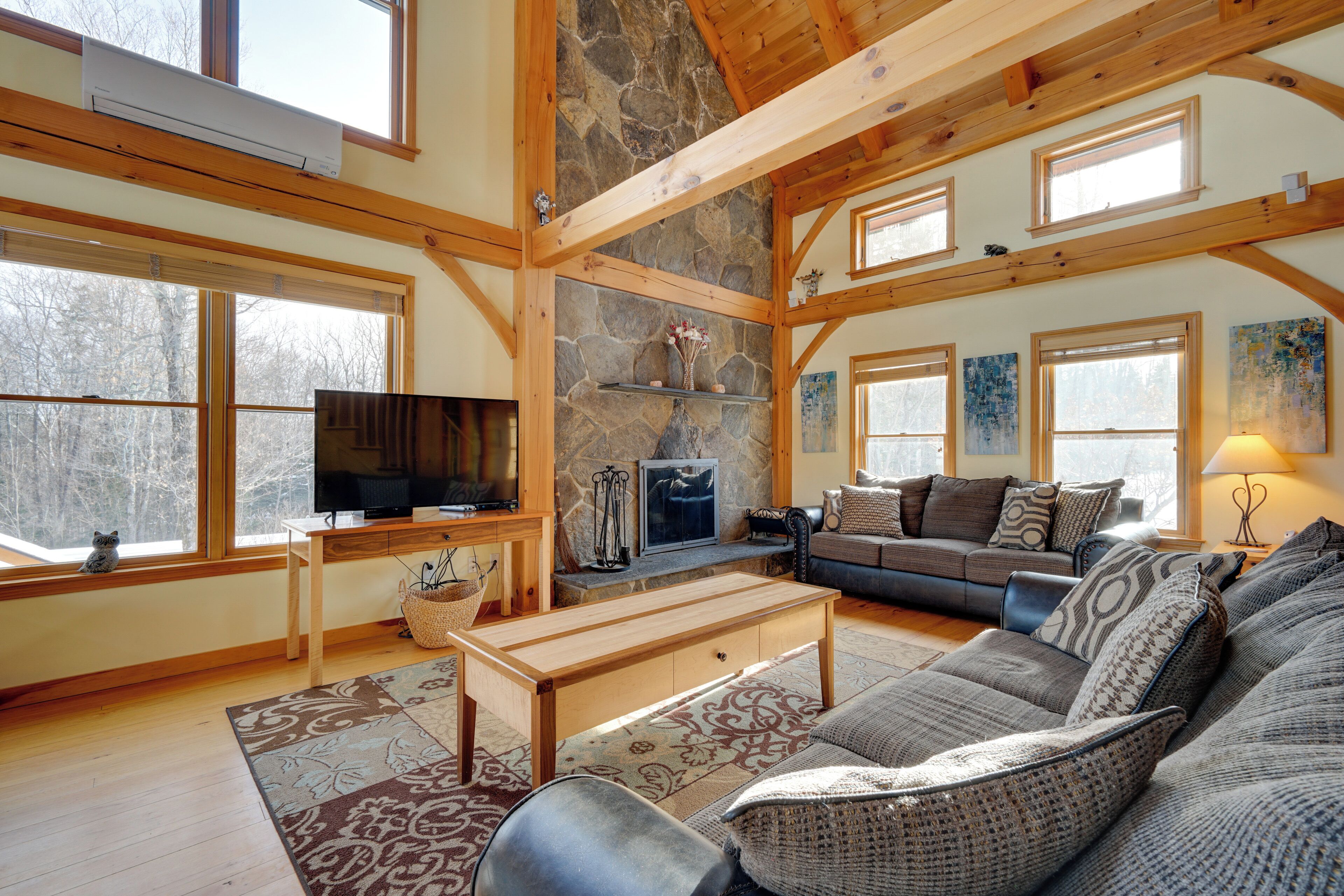 House (5 Bedrooms) | Interior