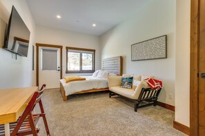 Apartment (4 Bedrooms) | Interior - Modern Fraser Townhome w/ Private Hot Tub & Decks! (Fraser)