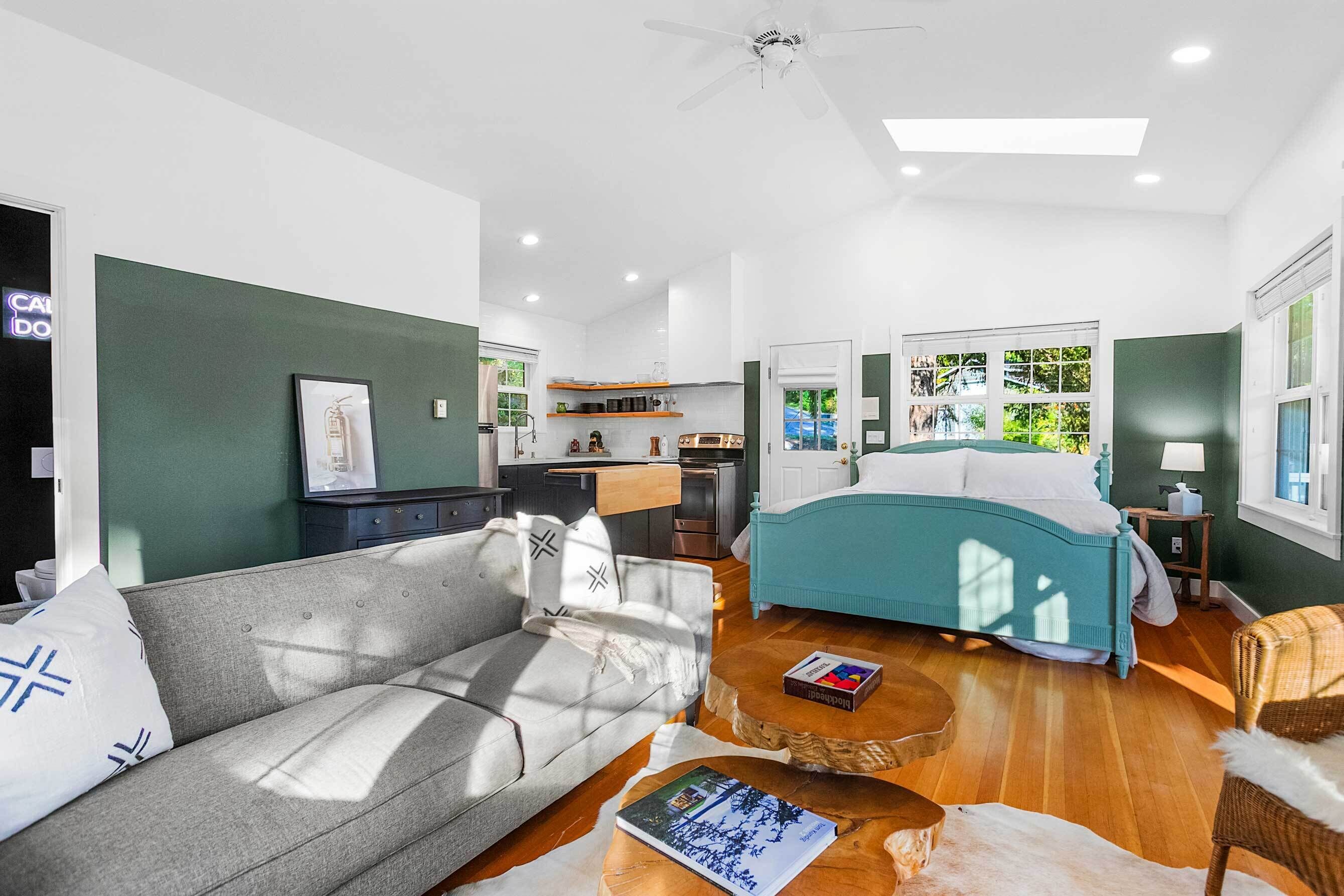 House (5 Bedrooms) | Interior