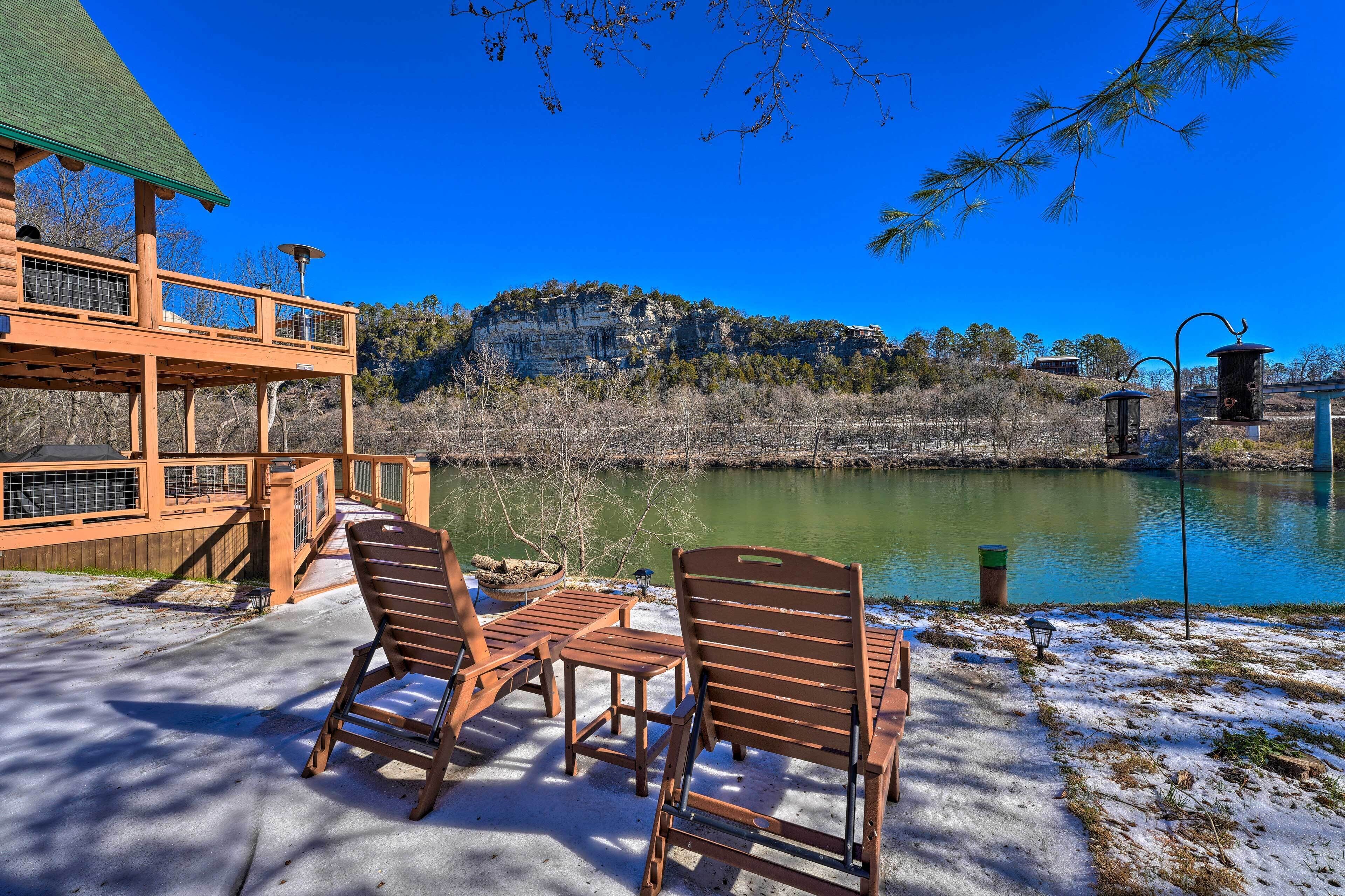 Trout Lodge at Two Rivers - Waterfront Cabin!