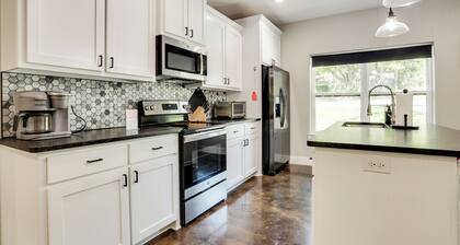 Modern Pottsboro Home - Close to Lake Texoma!