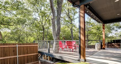 1 Mi to Boating & Beaches: Lake Texoma Getaway