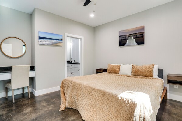 House (3 Bedrooms) | Interior