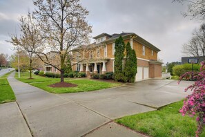 House (5 Bedrooms) | Interior - Spacious Cary Home 21 Mi to Downtown Raleigh! (Cary)