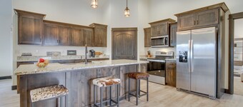 1 Mi to Beaverhead River: Mtn-view Dillon Retreat