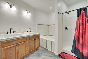 House (3 Bedrooms) | Interior - Unique Country Getaway in Angie w/ Covered Patio! (Angie)