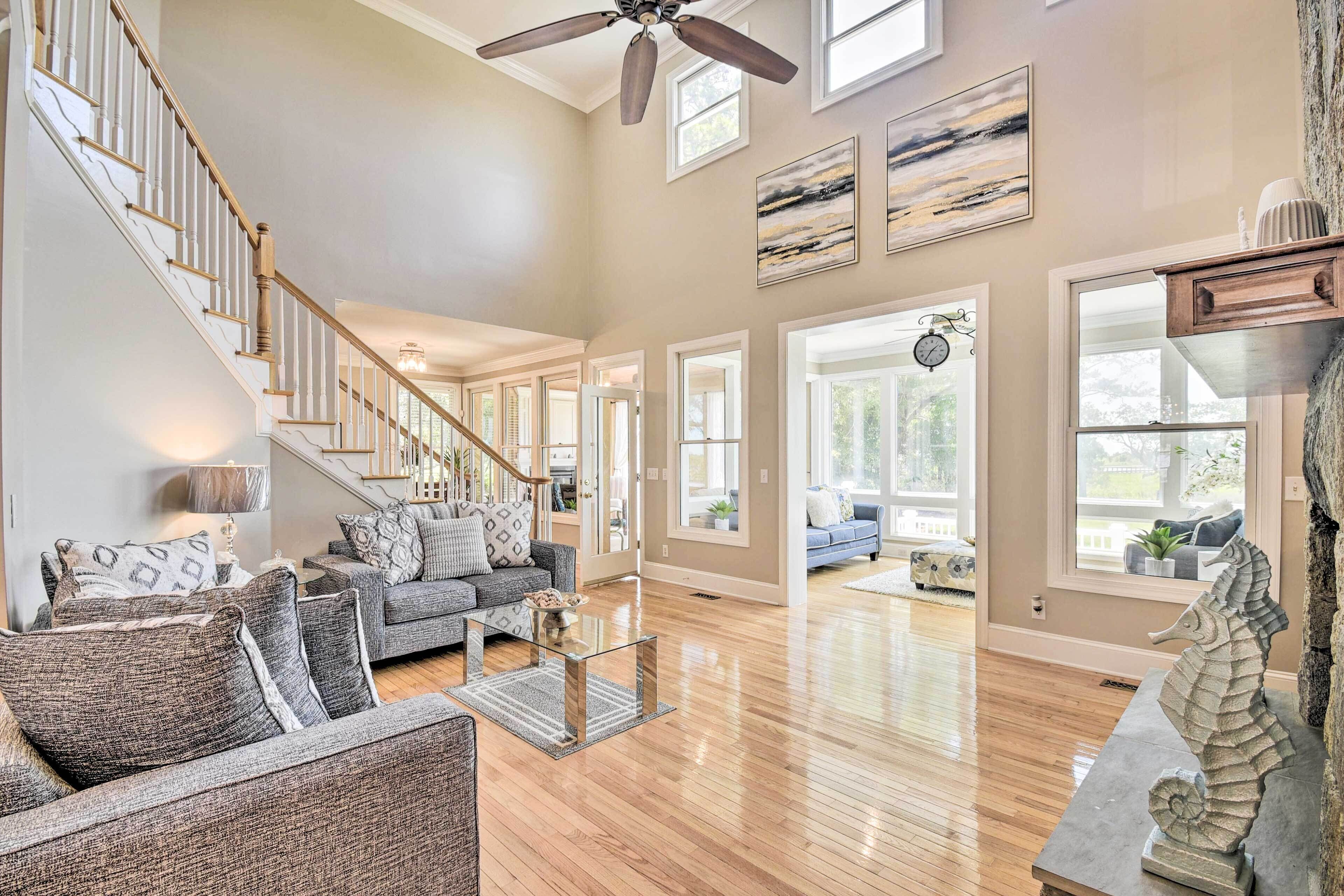 Sprawling Sunset Beach Escape: Dock, Fire Pit