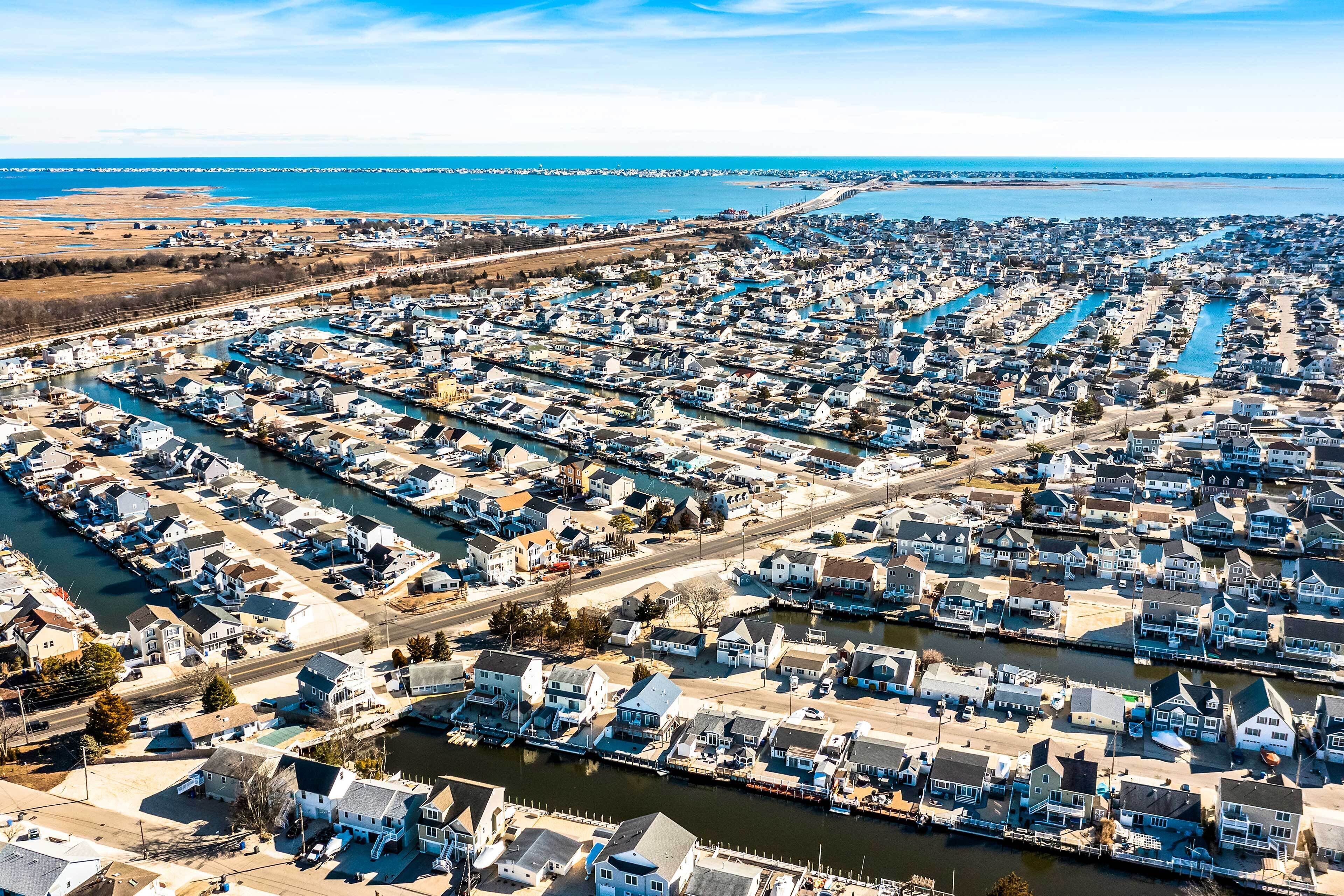 Waterfront Beach Haven West Home w/ Boat Dock