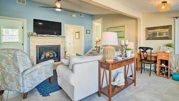 Rumah (3 Bedrooms) | Bagian depan properti