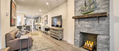 Apartment (3 Bedrooms) | Front of property