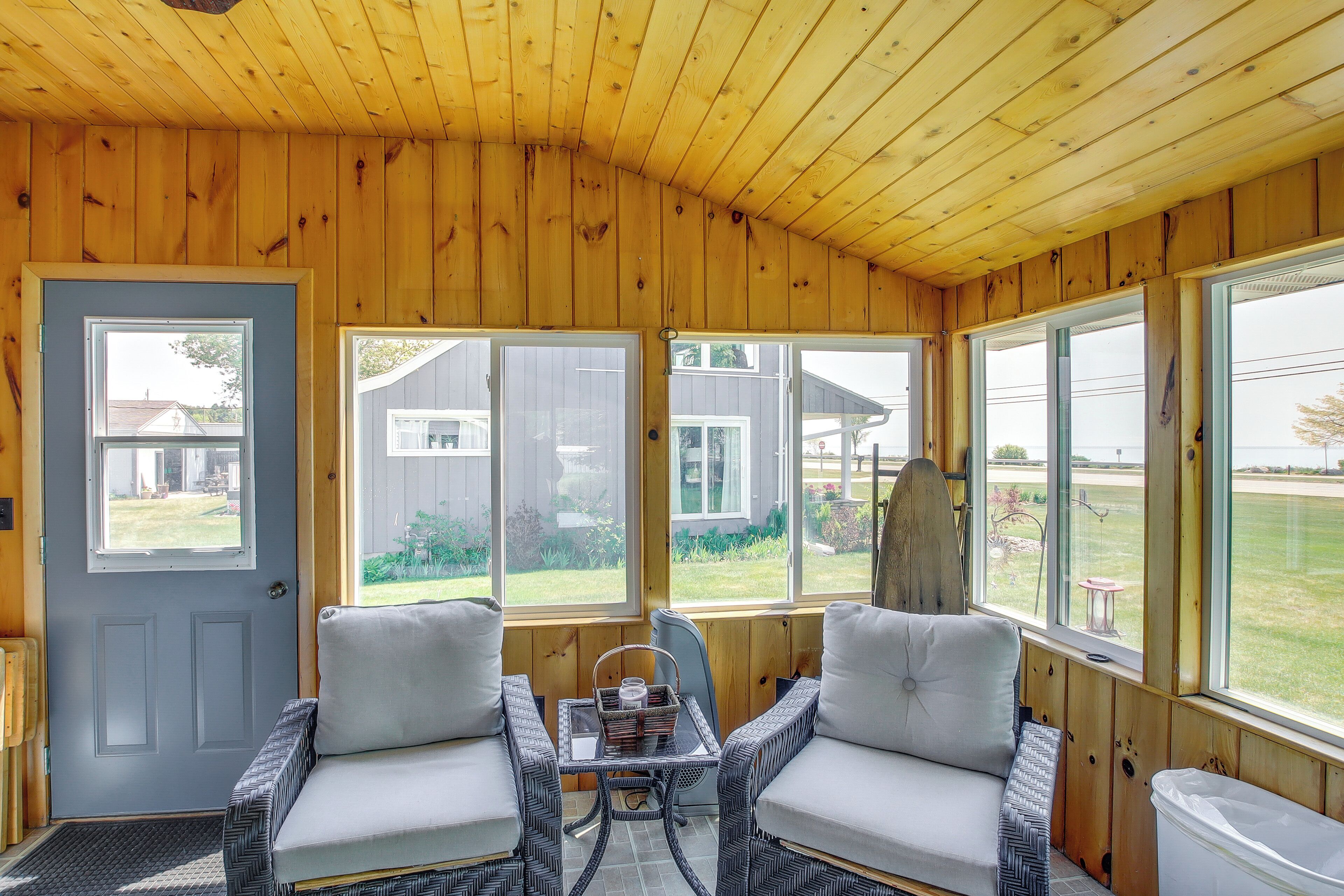 المنشأة من الداخل