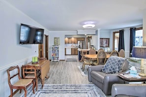 House (6 Bedrooms) | Interior - 5 Mi to Point Beach State Forest: Home w/ Fire Pit (Two Rivers)