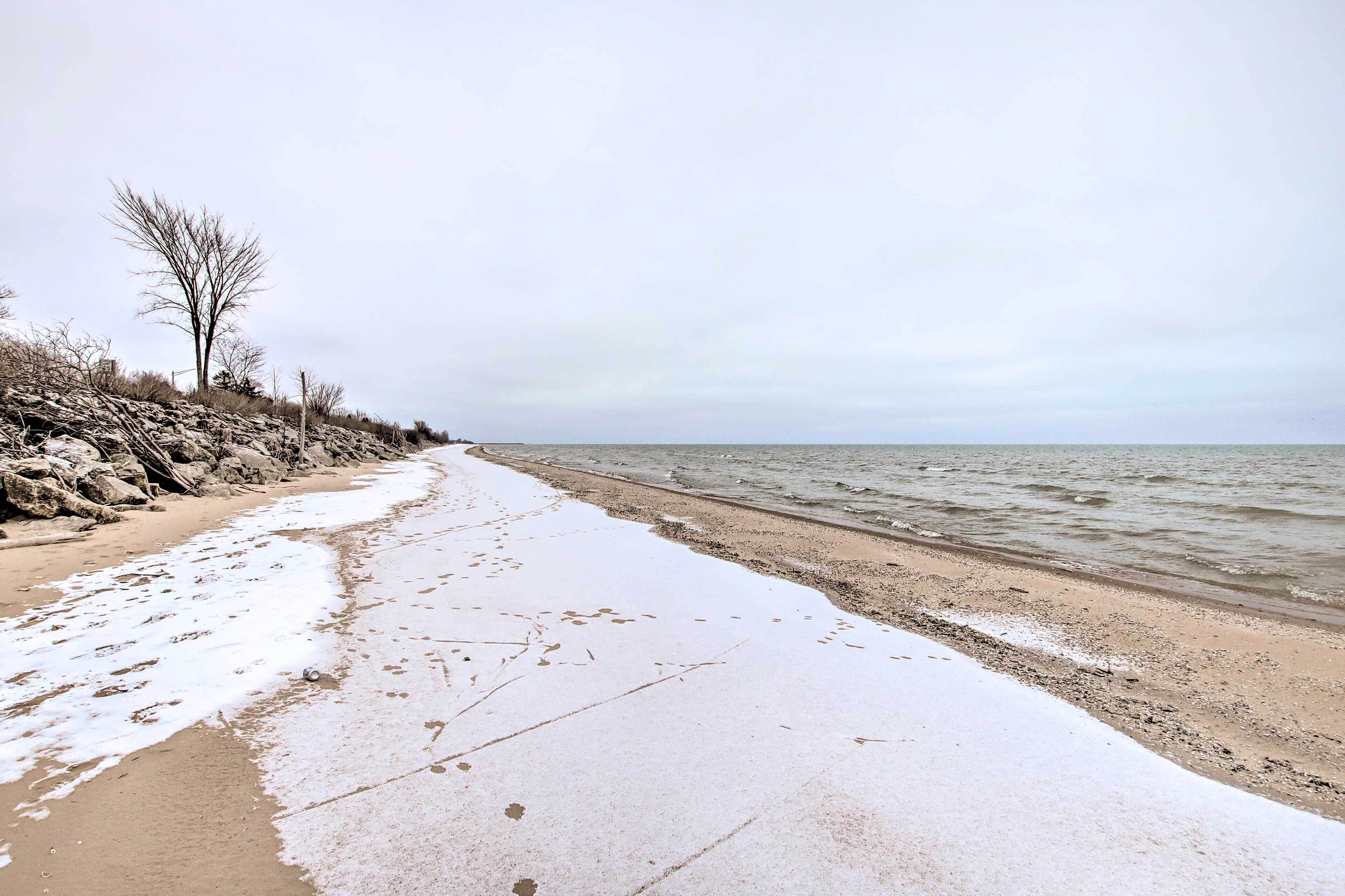 House (6 Bedrooms) | Interior