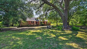 House (3 Bedrooms) | Front of property