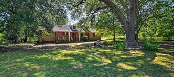Secluded Baton Rouge Area Hideaway w/ Lawn!