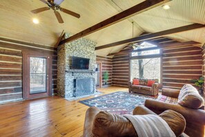 Cottage (3 Bedrooms) | Interior