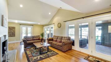 Cottage (3 Bedrooms) | Interior