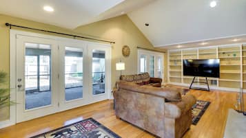 Cottage (3 Bedrooms) | Interior