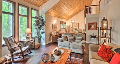 Relaxing Eagle Rock Resort Home - 1 Block to Lake!