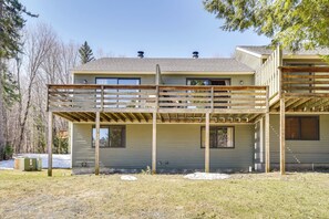 Interior - Relaxing Mountain Refuge: 4 Miles to Mt Snow! (West Dover)