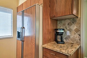 Apartment (2 Bedrooms) | Interior - Waikoloa Village Condo w/ Pool & Golf Course Views (Waikoloa)