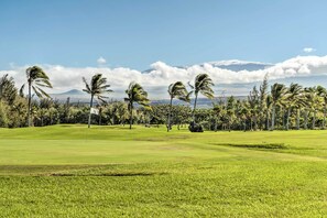 Interior - Waikoloa Village Condo w/ Pool & Golf Course Views (Waikoloa)