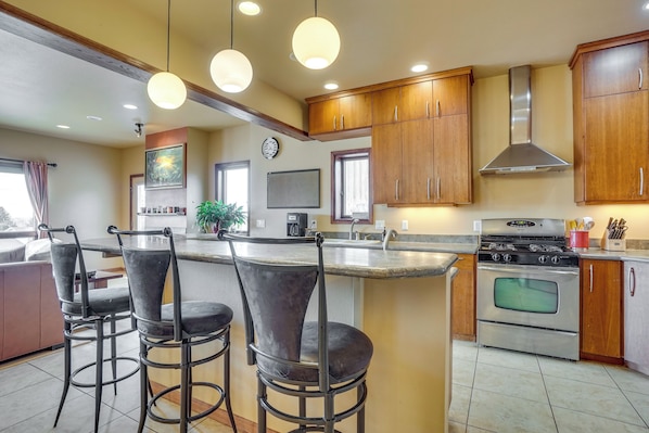 House (4 Bedrooms) | Interior - Upscale Laramie Home w/ Hot Tub & Patio! (Laramie)