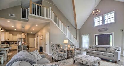 Upstate Hideaway w/ Hot Tub, 13 Mi to Malone!