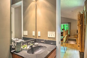 House (3 Bedrooms) | Interior - Lak Haus: Resort-style Home on Tims Ford Lake! (Winchester)