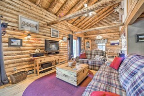House (4 Bedrooms) | Interior - Pet-friendly New York Cabin w/ Hot Tub & Game Room (Maplecrest)