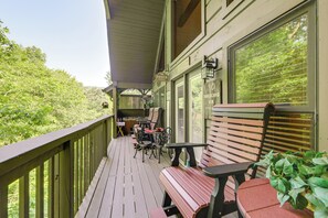 House (2 Bedrooms) | Interior - Return to Eden Cabin w/ Hot Tub: 4 Mi to Dollywood (Sevierville)