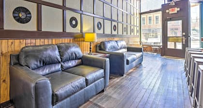 Walk to River: Unique Studio in Renovated Bar!