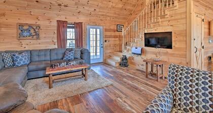 Quiet & Secluded Berea Cabin on 70-acre Farm!