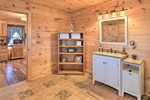 House (1 Bedroom) | Interior