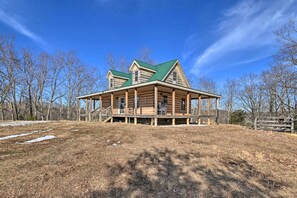 House (1 Bedroom) | Interior - Quiet & Secluded Berea Cabin on 70-acre Farm! (Berea)