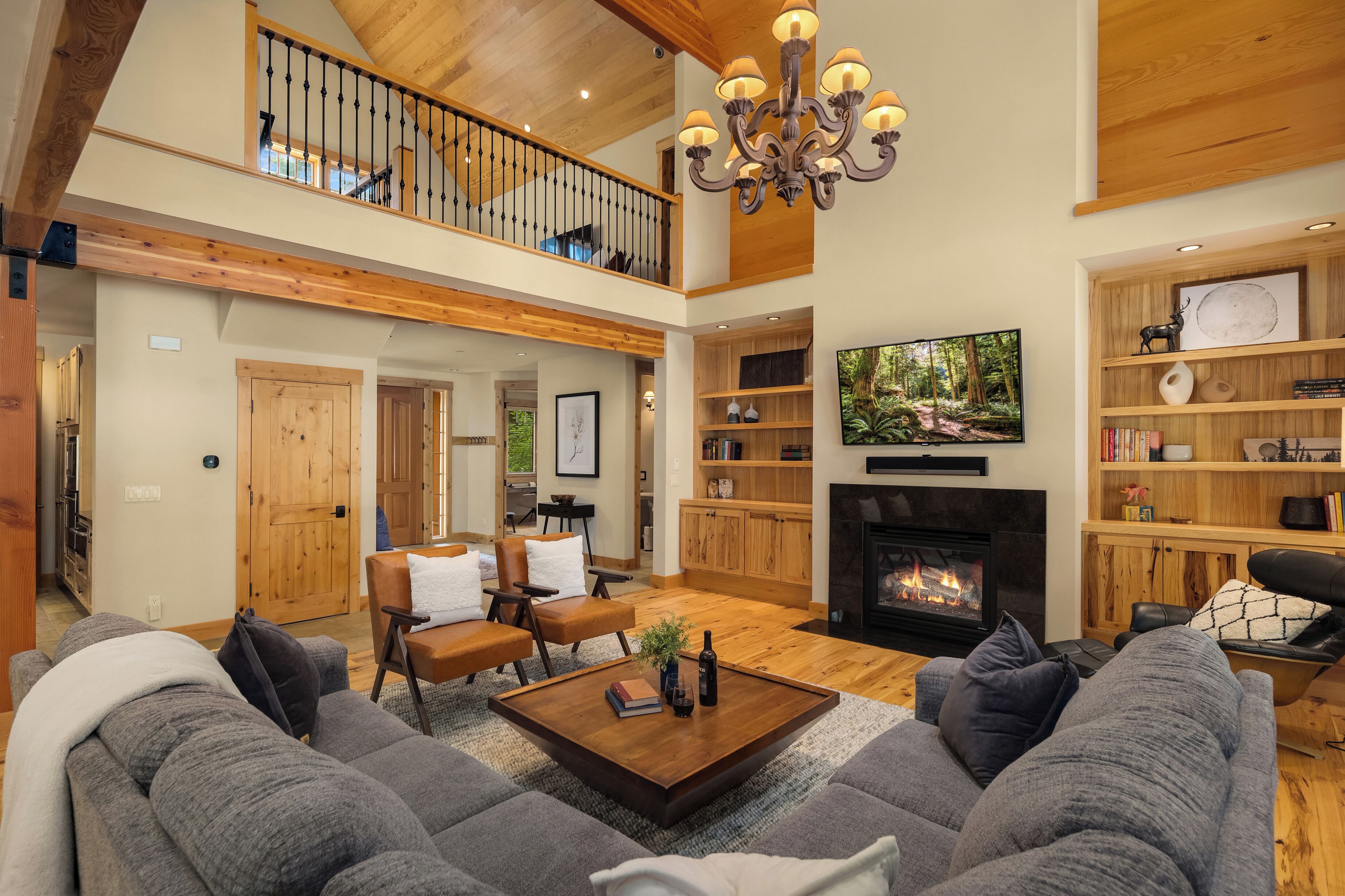 House (4 Bedrooms) | Front of property