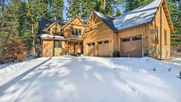 House (4 Bedrooms) | Interior